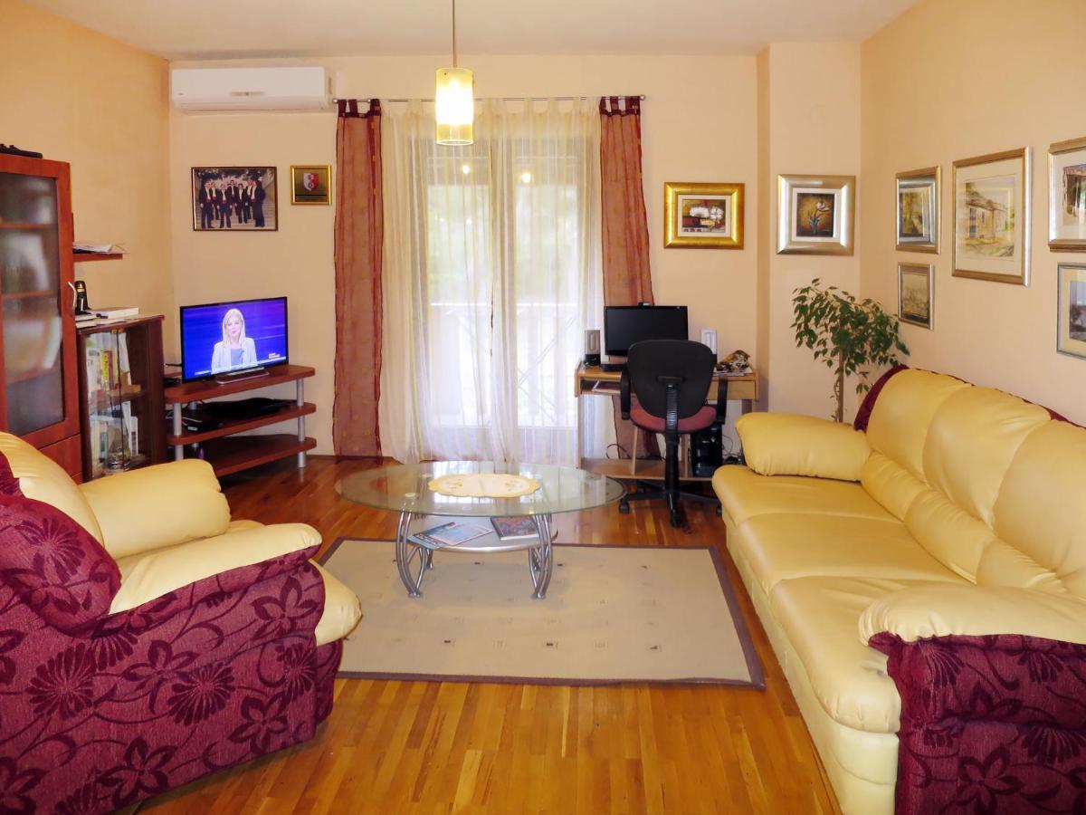 Apartment Mira By Interhome Mirce Exteriér fotografie