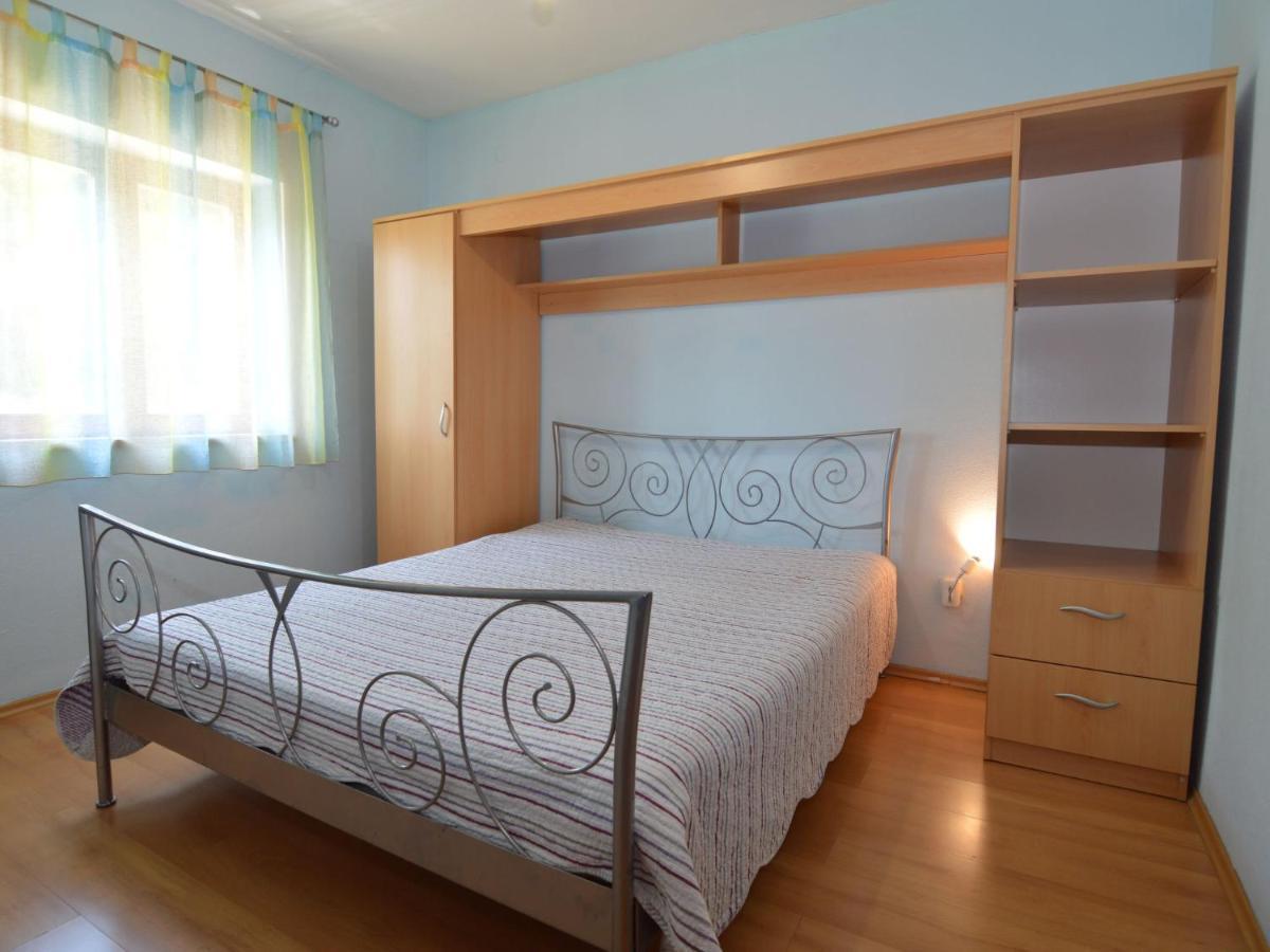 Apartment Mira By Interhome Mirce Exteriér fotografie